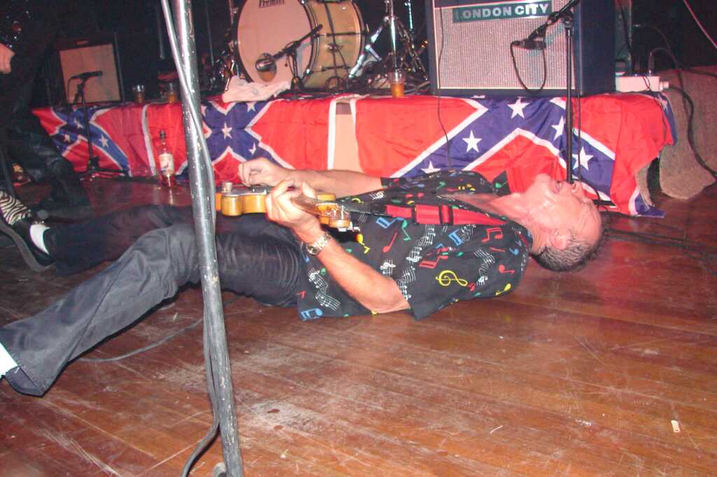 Crazy Cavan te boeken bij www.kwekel-evenementen.nl