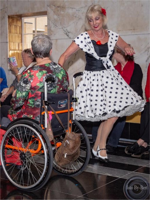 rock & roll dansdemostratie te boeken bij www.kwekel-evenementen.nl