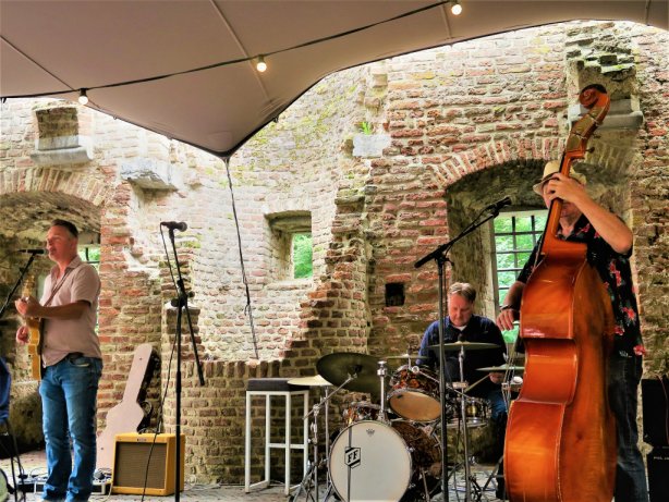 The Weepers; www.kwekel-evenementen.nl